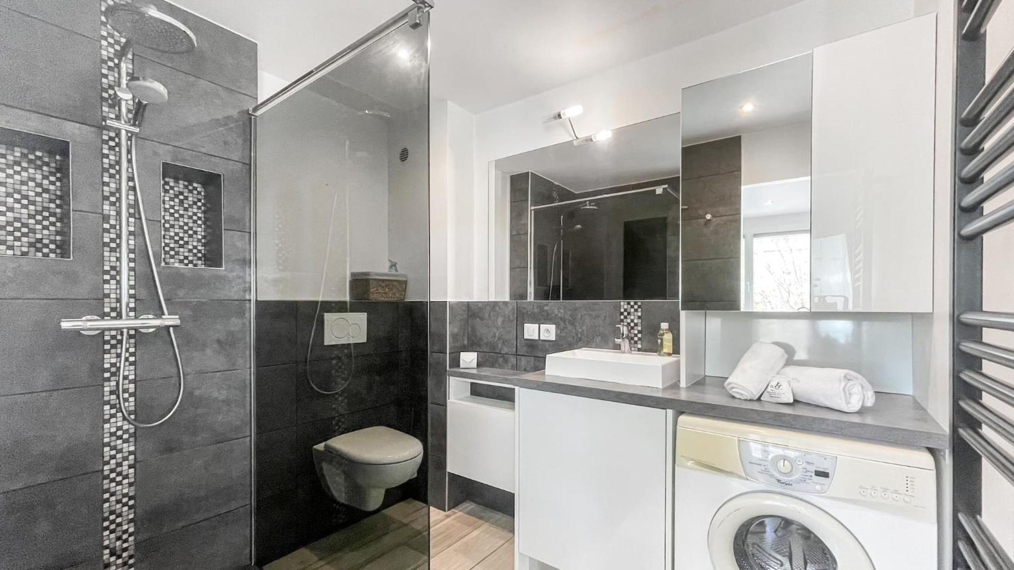 Homey Tidy - New / Proche Centre Annecy / Parking Gratuit / Logement Entierement Equipe Exterior foto